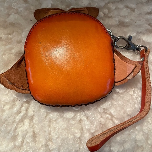 Aboriginal leather change wristlet - Picture 7 of 8